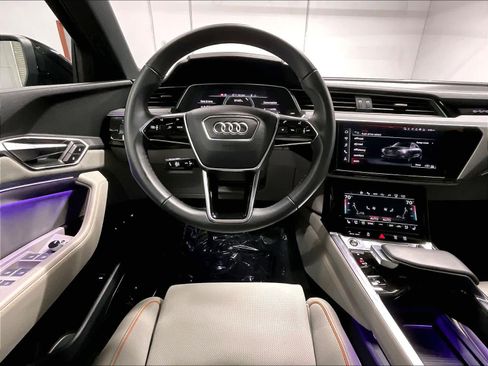 Certified 2024 Audi Q8 e-tron Prestige w/ Prestige Package image 7