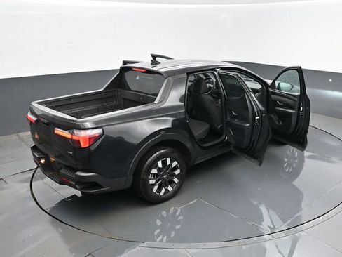 Used 2025 Hyundai Santa Cruz SE image 25