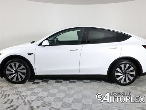 Used 2026 Tesla Model Y Long Range AWD/4WD image 8