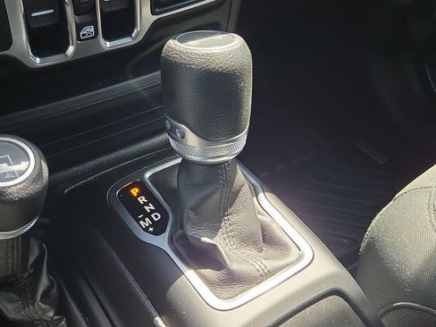 Used 2021 Jeep Wrangler Unlimited Sport w/ Sun And Sound Package AWD/4WD image 21