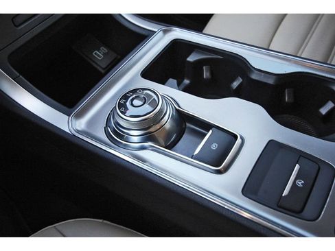 Certified 2022 Ford Edge SEL w/ Convenience Package image 28