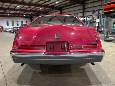 Used 1990 Lincoln Mark VII LSC RWD image 7