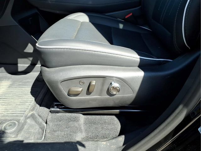 Used 2026 Buick Enclave Avenir w/ Super Cruise Package AWD/4WD image 17