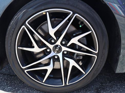 Used 2022 Kia Stinger GT-Line w/ Sun & Sound Package RWD image 12