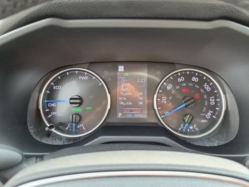 Certified 2022 Toyota RAV4 XLE Premium AWD/4WD image 11