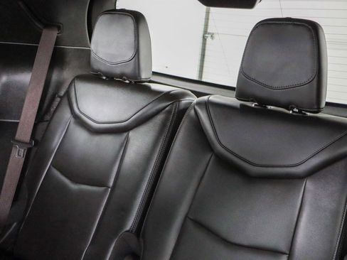 Used 2024 Cadillac XT6 Premium Luxury AWD/4WD image 26