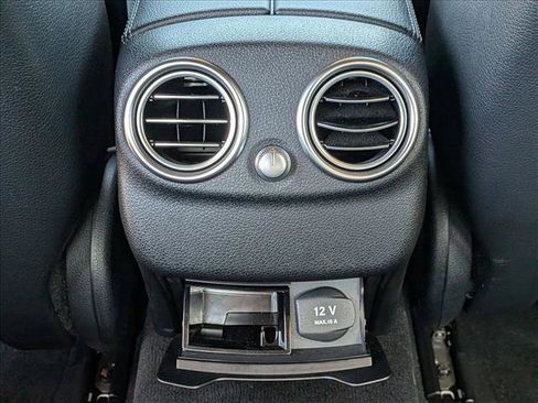 Used 2019 Mercedes-Benz C 300 4MATIC Sedan image 16