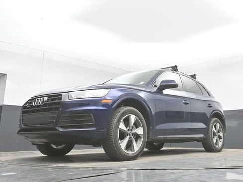 Used 2020 Audi Q5 2.0T Premium w/ Titanium Sport Package image 29