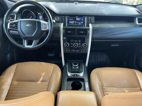 Used 2018 Land Rover Discovery Sport HSE Luxury image 39