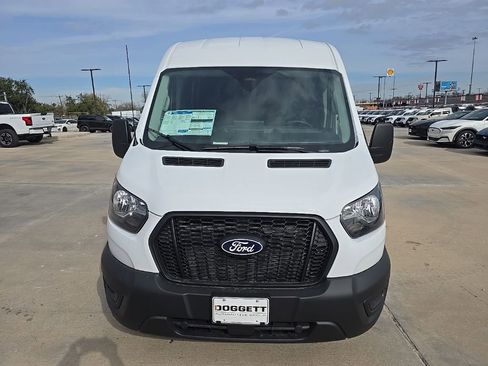 New 2026 Ford Transit 250 148 Medium Roof w/ Load Area Protection Package RWD image 21
