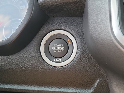 Used 2022 RAM 1500 Big Horn image 24