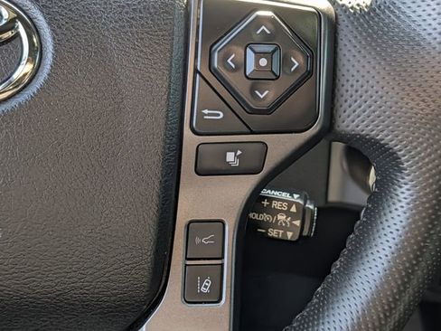 Used 2022 Toyota Tacoma TRD Sport w/ TRD Premium Sport Package image 19