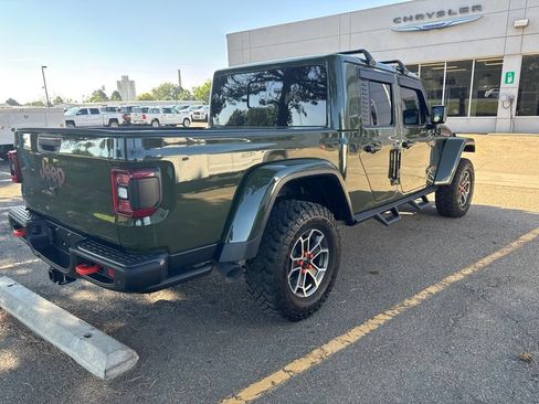 Used 2024 Jeep Gladiator Mojave AWD/4WD image 8