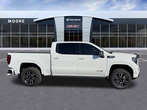 Used 2022 GMC Sierra 1500 AT4 w/ AT4 Premium Package image 3