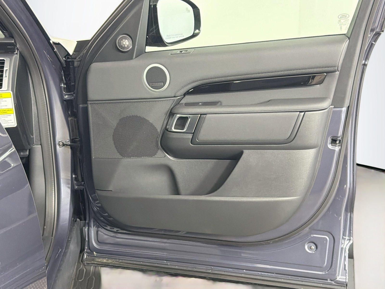 New 2026 Land Rover Discovery S AWD/4WD image 31