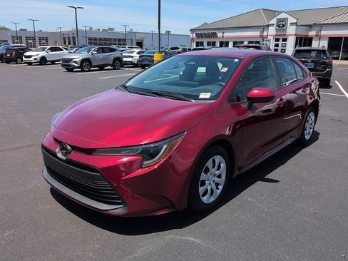 Certified 2024 Toyota Corolla LE FWD image 3