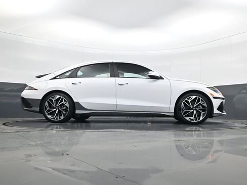 Certified 2024 Hyundai Ioniq 6 SEL image 24
