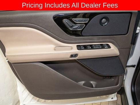 Used 2021 Lincoln Aviator Reserve w/ Equipment Group 201A AWD/4WD image 13