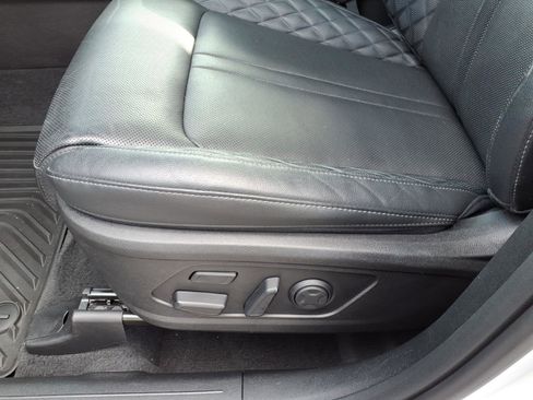 Used 2023 Kia Sorento SX Prestige image 17