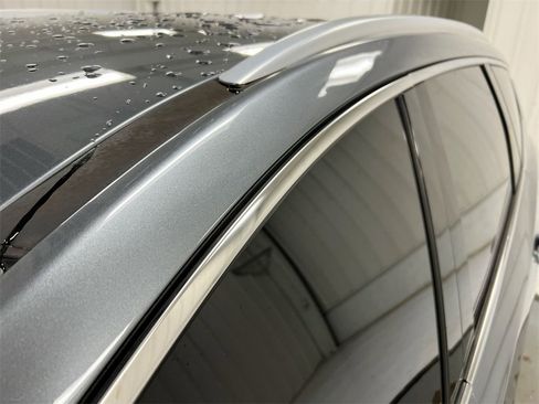 Used 2020 Buick Enclave Essence image 30