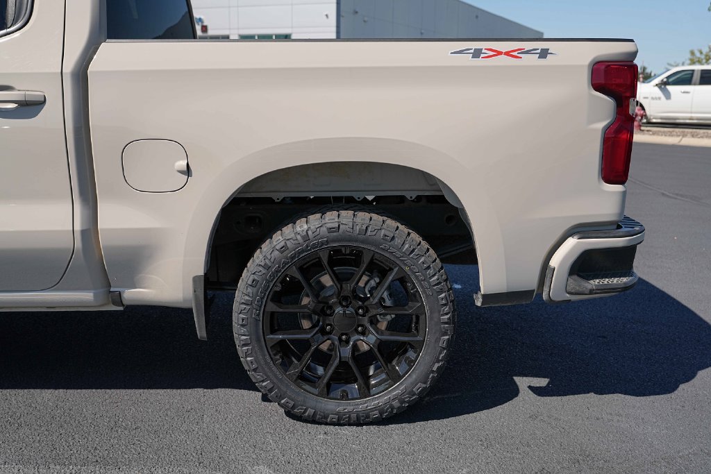 Used 2026 Chevrolet Silverado 1500 RST AWD/4WD image 13