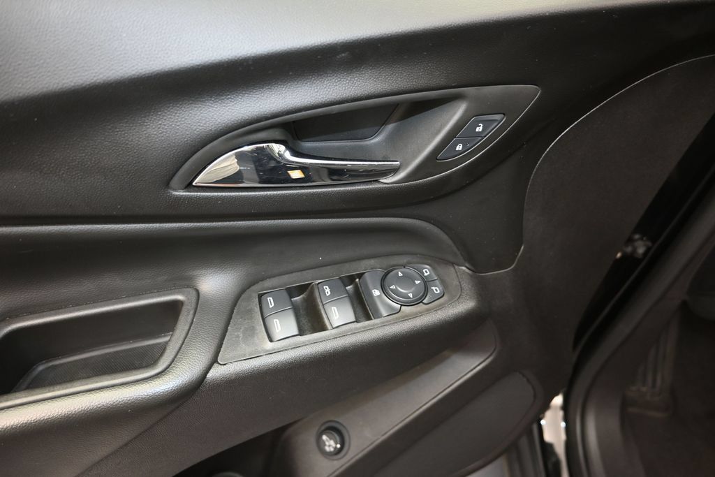 Certified 2024 Chevrolet Equinox LT AWD/4WD image 11