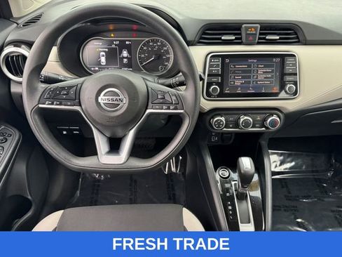Used 2021 Nissan Versa SV image 15