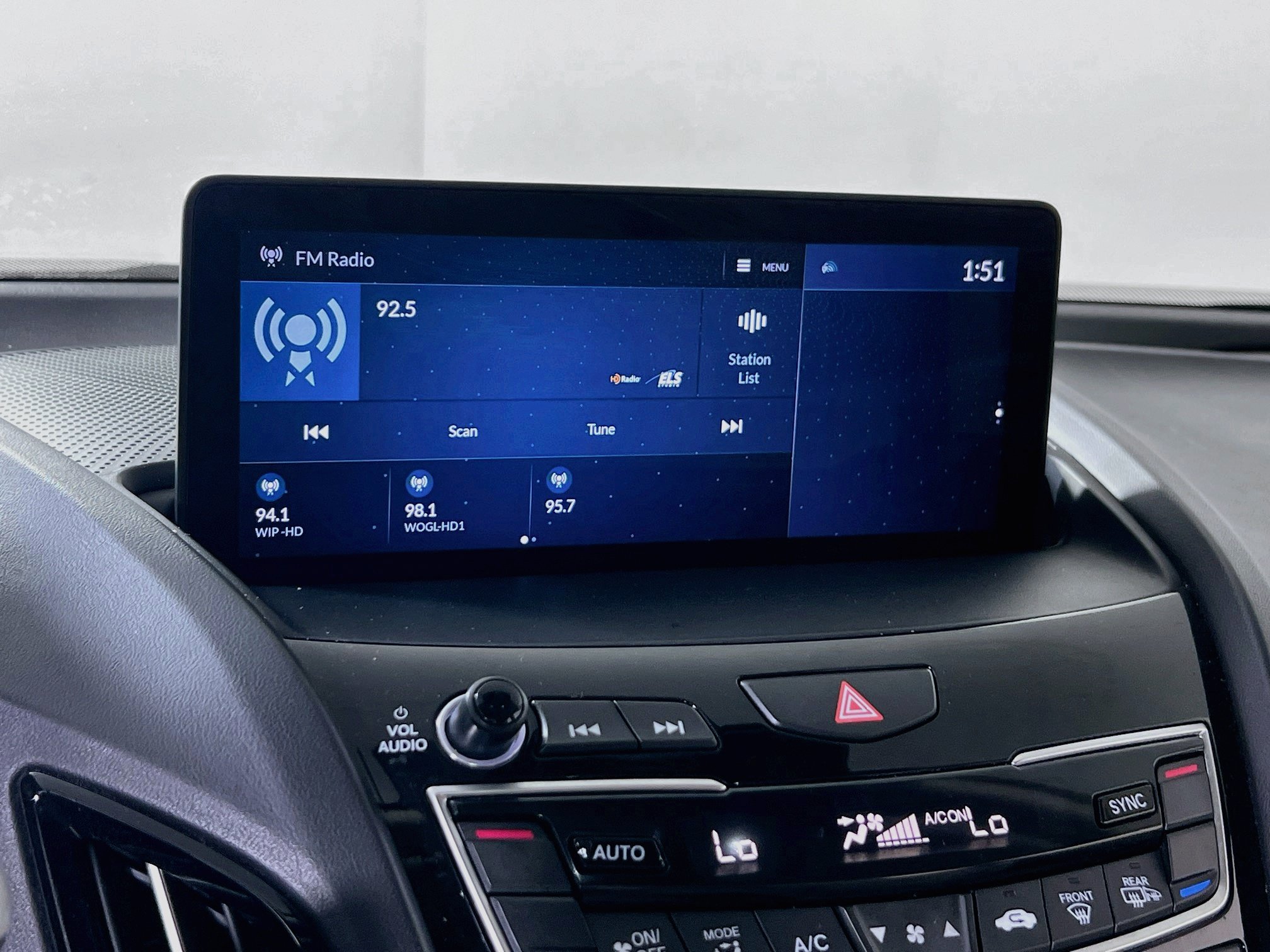 Used 2019 Acura RDX w/ Technology Package AWD/4WD image 15