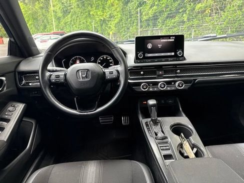 Used 2025 Honda Civic Sport image 18