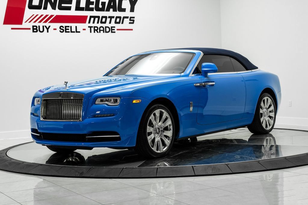 Used 2021 Rolls-Royce Dawn RWD image 2
