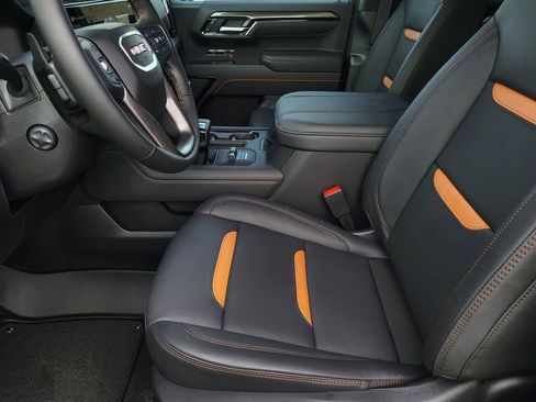 New 2026 GMC Sierra 1500 AT4 w/ AT4 Premium Package AWD/4WD image 9