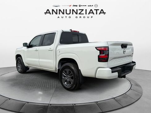 Certified 2025 Nissan Frontier SV w/ SV Convenience Package image 3