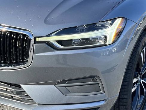 Used 2020 Volvo XC60 T5 Momentum image 10