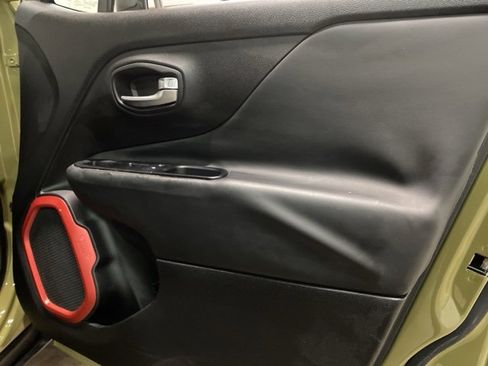 Used 2015 Jeep Renegade Trailhawk w/ Premium Leather Group image 76