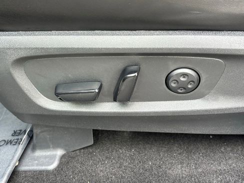 Certified 2025 INFINITI QX60 Luxe w/ Black Edition image 19