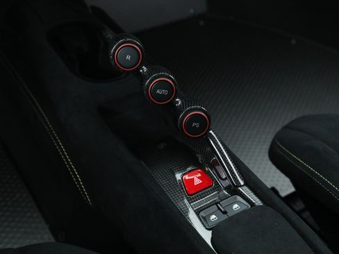 Certified 2020 Ferrari 488 Pista Coupe RWD image 32