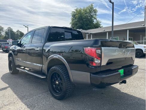 Used 2020 Nissan Titan Platinum Reserve w/ Moonroof Package AWD/4WD image 5