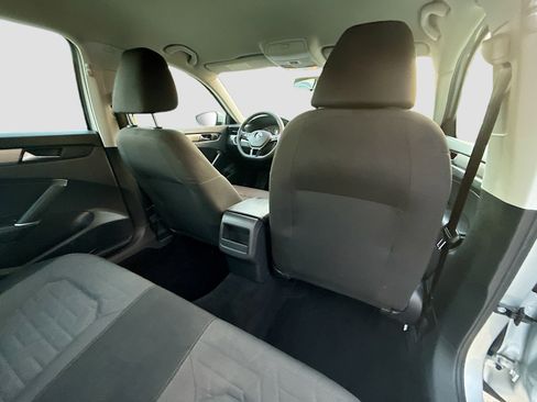 Used 2021 Volkswagen Passat 2.0T S image 28