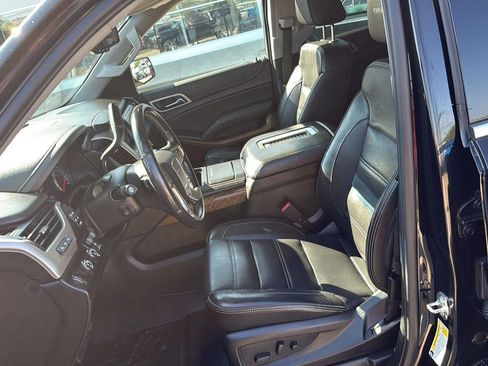 Used 2020 GMC Yukon XL Denali w/ Denali Ultimate Package image 11