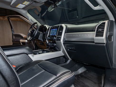 Used 2021 Ford F250 Lariat image 19