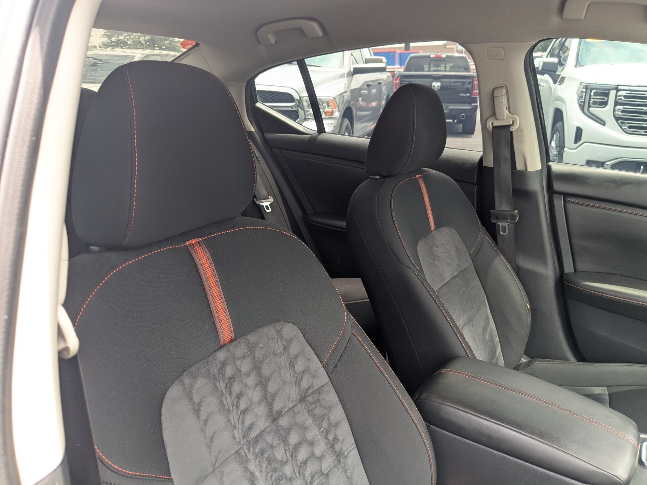 Used 2024 Nissan Sentra SR FWD image 26