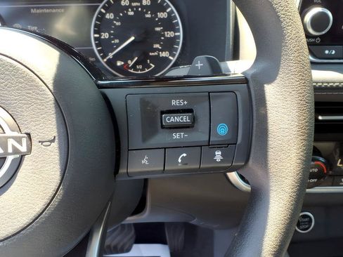 Used 2023 Nissan Rogue SV AWD/4WD image 24