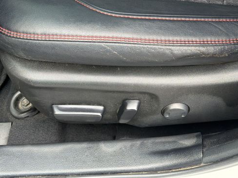 Used 2015 Toyota Camry SE FWD image 16