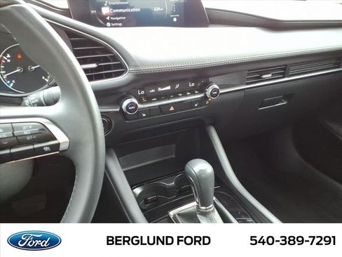 Used 2025 MAZDA MAZDA3 s FWD image 30