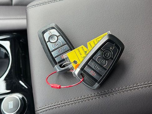 Used 2025 Ford Explorer Platinum w/ Ultimate Package image 26