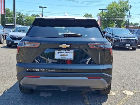 Used 2026 Chevrolet Equinox LT w/ Convenience Package II AWD/4WD image 6