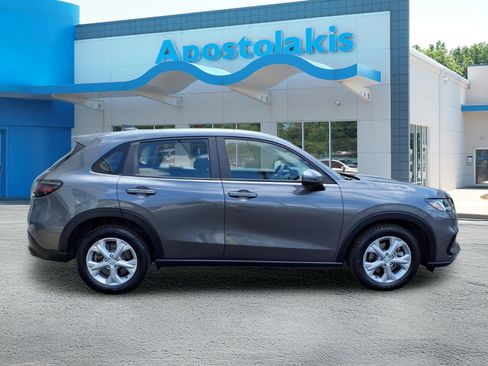 Used 2024 Honda HR-V LX image 3