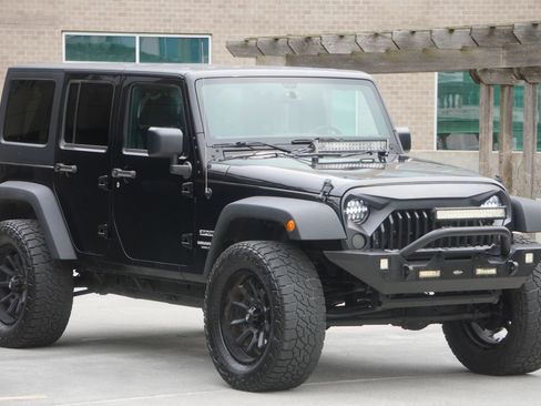 Used 2016 Jeep Wrangler Unlimited Sport w/ Quick Order Package 24S AWD/4WD image 20