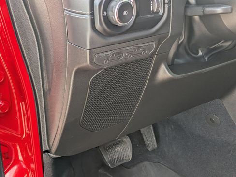 Used 2024 Jeep Wrangler Sahara w/ Technology Group image 15