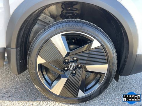 Certified 2025 Nissan Kicks SR image 10